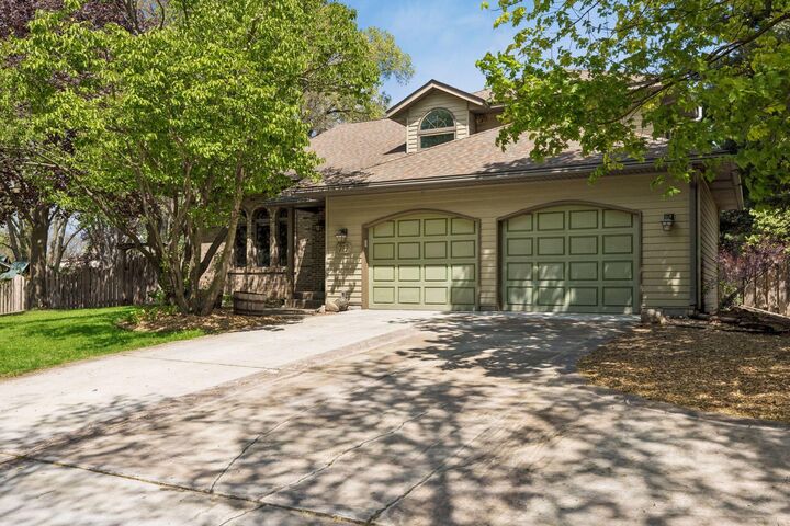 Property Photo:  717 Marie Avenue W  MN 55118 