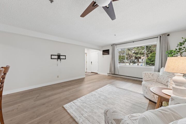 Property Photo:  2110 Ridge Drive 14  MN 55416 