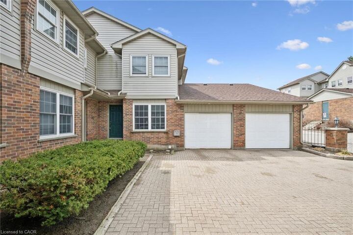 Property Photo:  250 Keats Way 24  ON N2L 6J5 