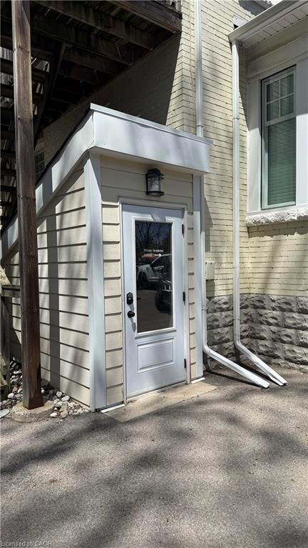 Property Photo:  600 Brant Street B  ON L7R 2G9 