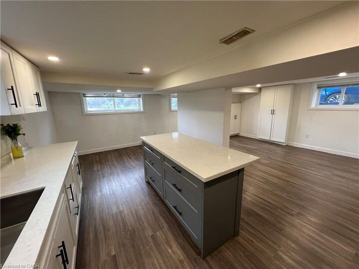 Property Photo:  176 Queensdale Avenue E Lower  ON L9A 1K3 