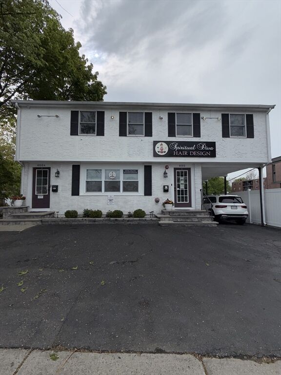 Property Photo:  400 Main  MA 01867 