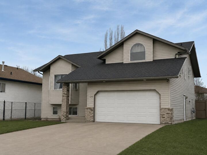 Property Photo:  134 Crystal Heights Lane  AB T8X 1R1 