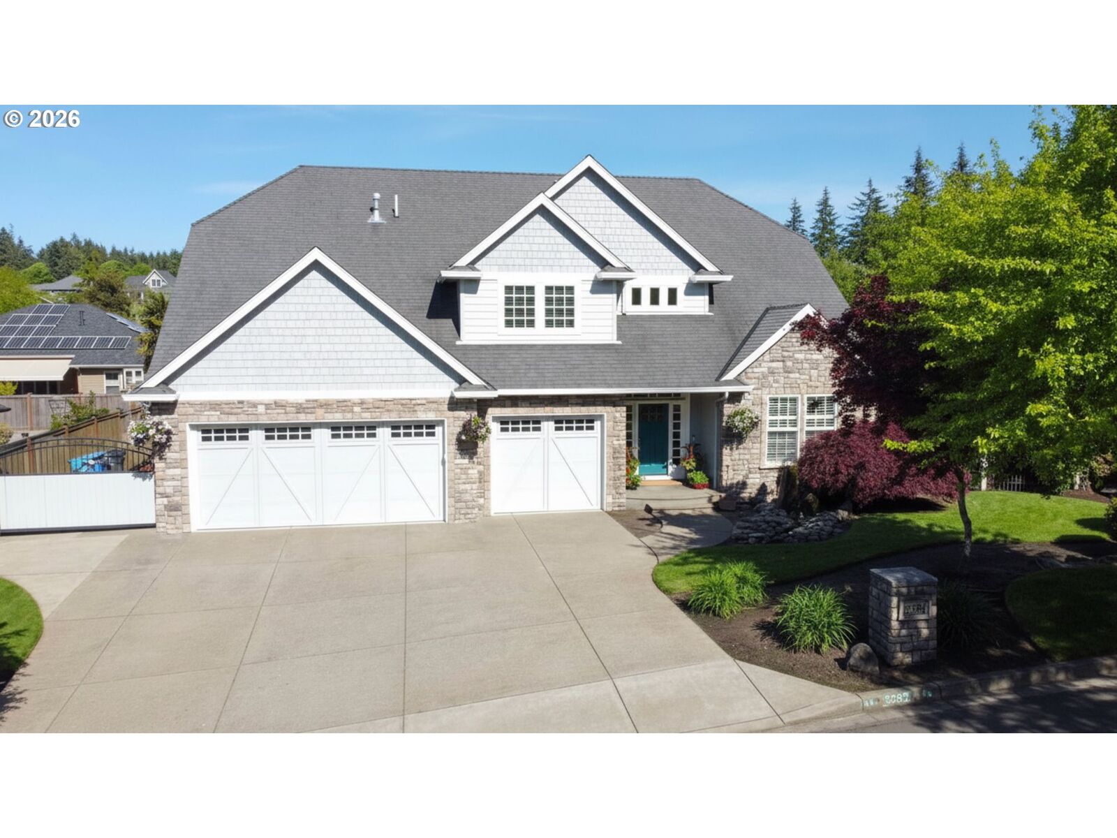 Property Photo: 3297 Jayhawk Ct OR 97405