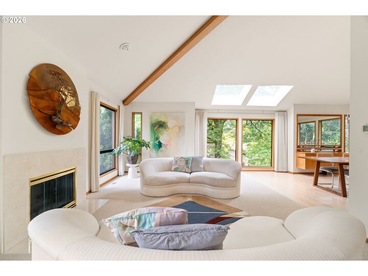 Property Photo: 4815 SW Stonebrook Ct OR 97239