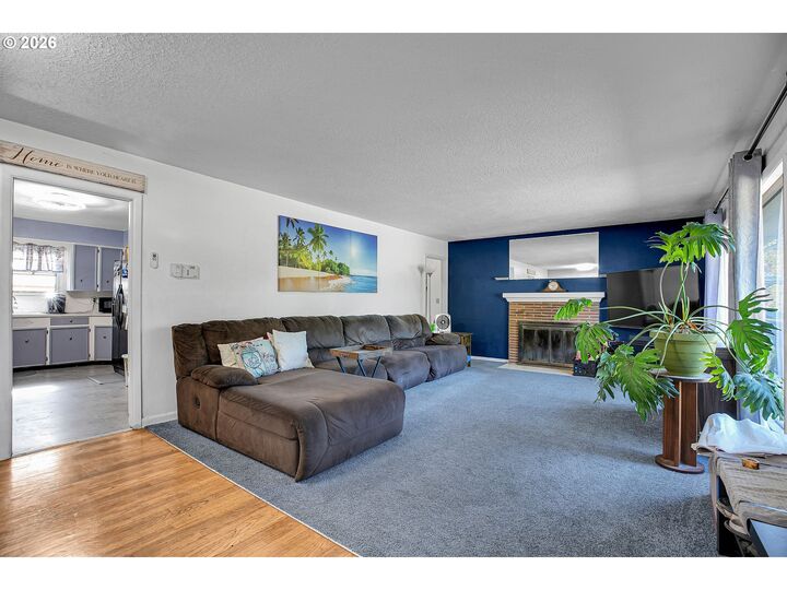 Property Photo:  2918 SE 143rd Ave  OR 97236 