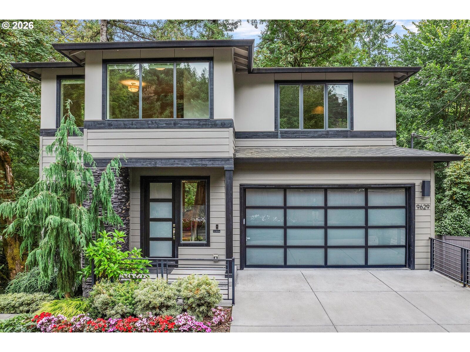 Property Photo:  9629 SW 18th Pl  OR 97219 