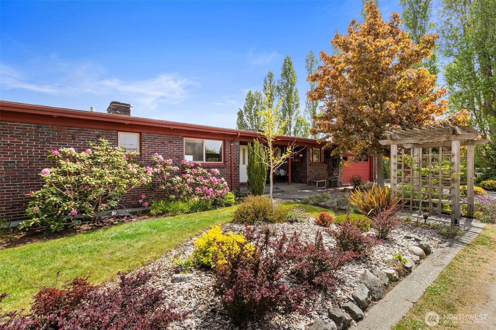 Property Photo:  2730  Gise Street  WA 98368 