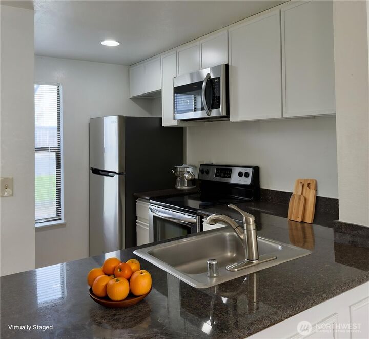 Property Photo:  8013 NE 177th Court 403  WA 98028 