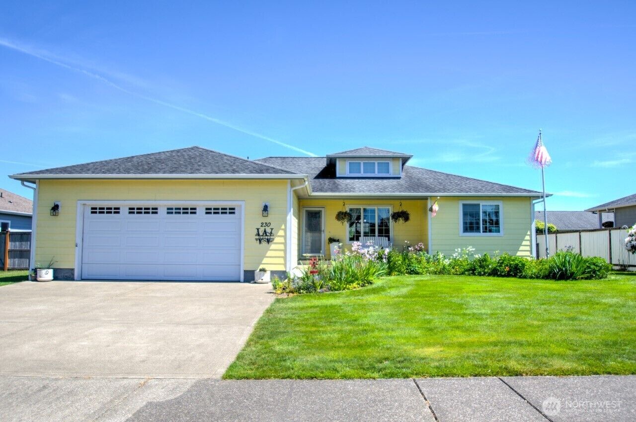Property Photo:  230  Meadow Loop  WA 98563 