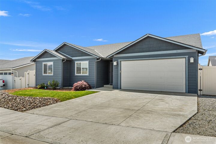 Property Photo: 138 S Nevada Avenue WA 98802