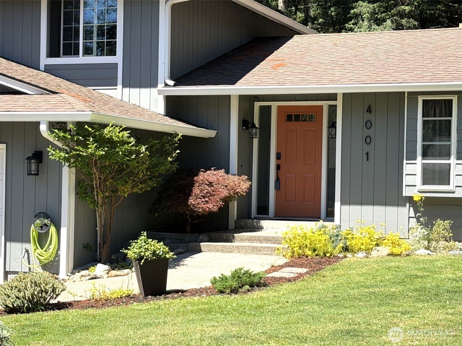 Property Photo: 4001 55th Street Ct NW WA 98335