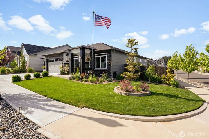 Property Photo:  6318 NE 126th St  WA 98686 