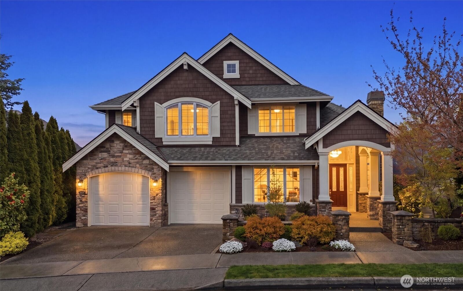 Property Photo:  2734 NE Daphne Street  WA 98029 