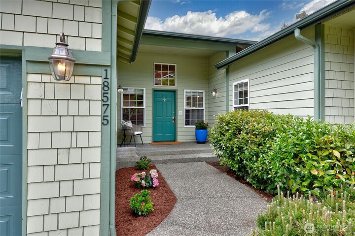 Property Photo:  18575  Skog Court  NE  WA 98370 