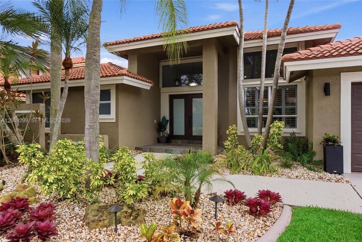 Property Photo: 1135 Fairfax Ln FL 33326