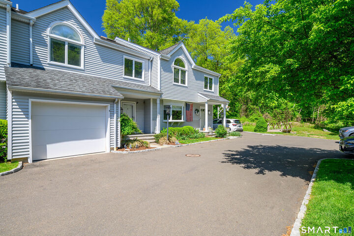Property Photo:  6 Caroline Farms Road 4  CT 06807 