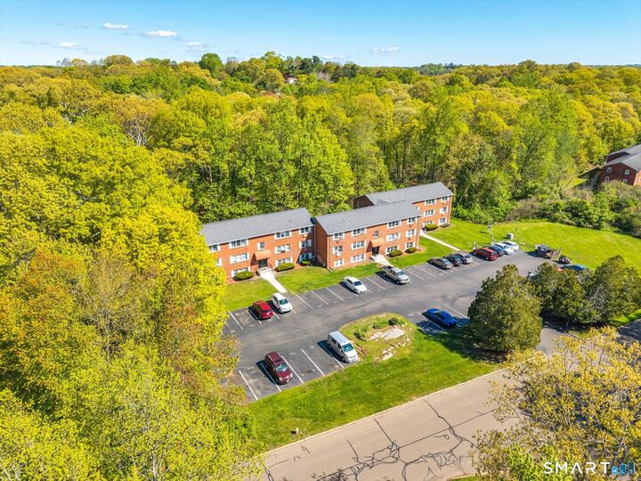 Property Photo:  40-44 Briarwood Lane  CT 06405 