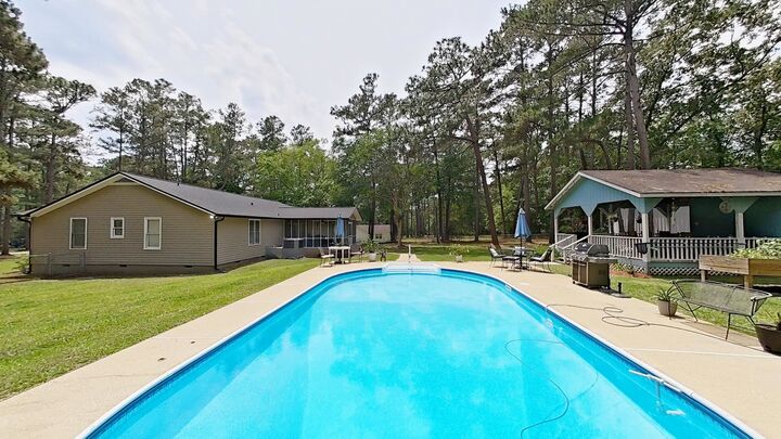 Property Photo:  326 Brentwood Drive  GA 31757 