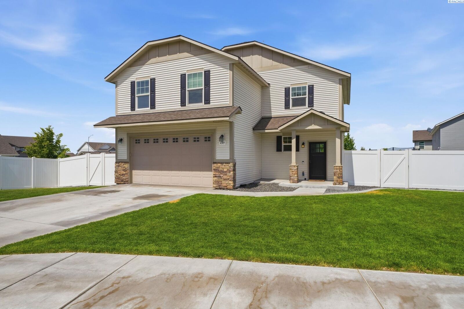 Property Photo:  4309 Santa Cruz Lane  WA 99301 