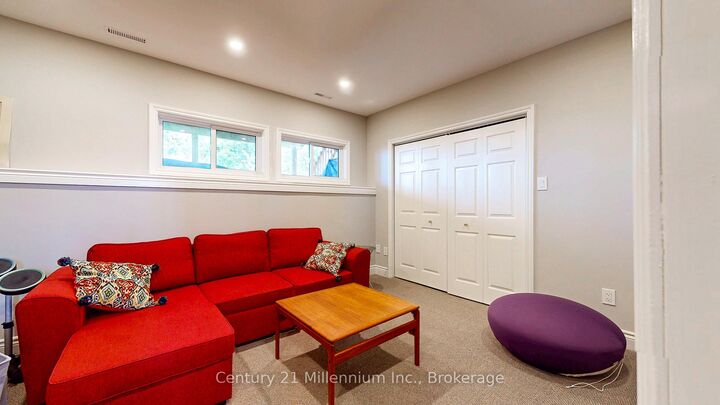 Property Photo:  36 Lighthouse Lane E  ON L9Y 5C8 
