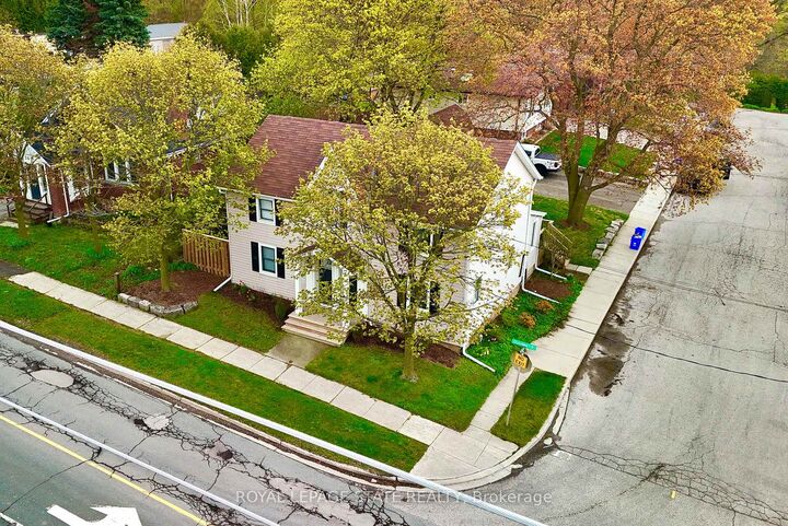 Property Photo: 358 Dundas Street E ON L0R 2H1