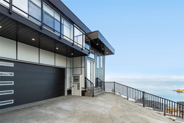 Property Photo: 3865 Gulfview Dr BC V9T 6E2