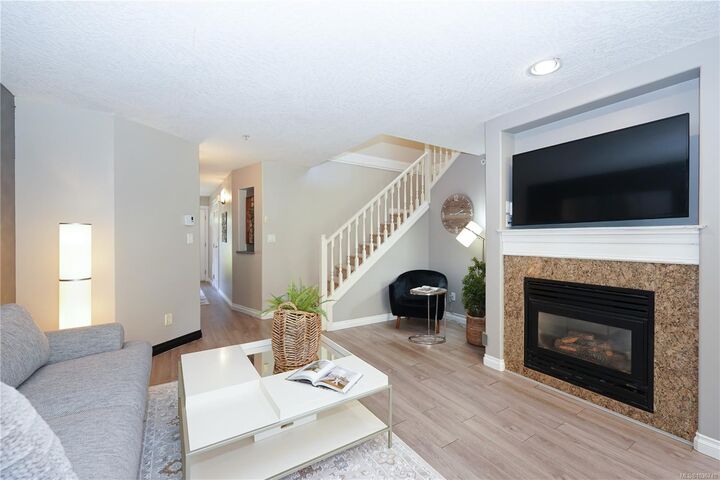 Property Photo: 172 Belmont Rd #2 BC V9C 1B1