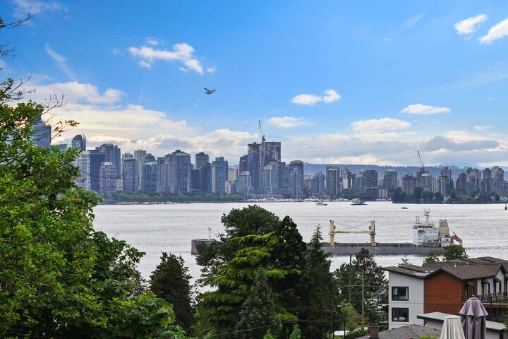 Property Photo: 650 E 2nd Street 201 BC V7M 1E3
