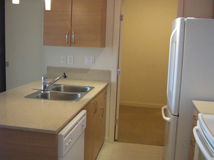 Property Photo:  928 Homer Street 1410  BC V6B 1T7 