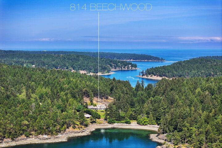 Property Photo: 814 Beechwood Drive BC V0N 2J2