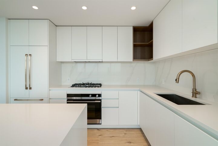 Property Photo: 720 Farrow Street 4007 BC V3J 0P3