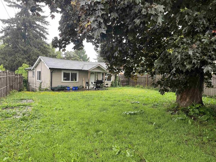 45589 Wellington Avenue — photo 1