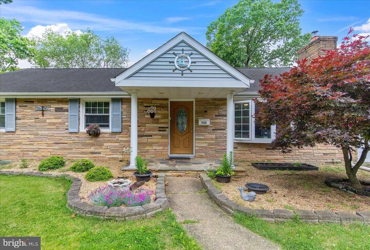 Property Photo:  735 Cottonwood Drive  MD 21146 
