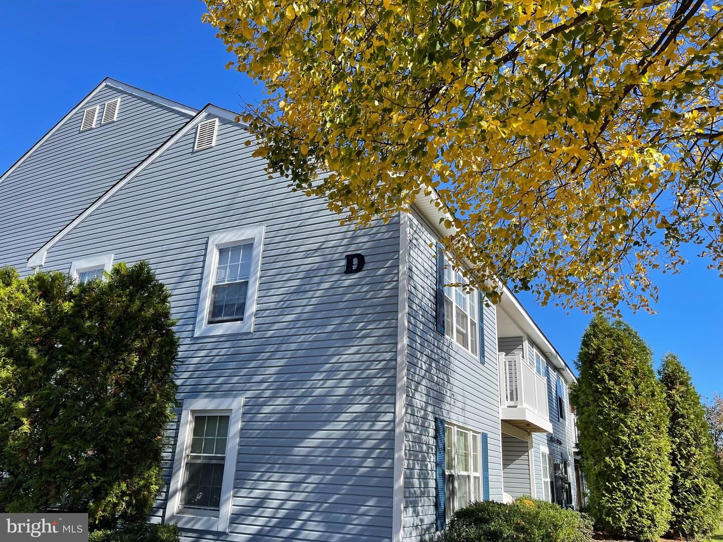 Property Photo:  560 Shetland Court  NJ 08080 