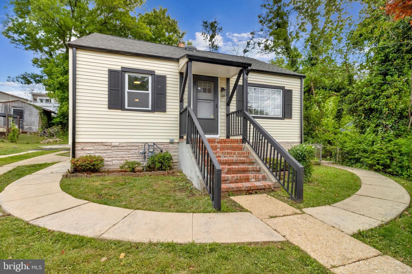 Property Photo:  11515 Goodloe Road  MD 20906 