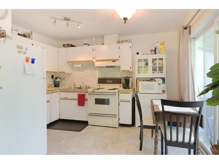 Property Photo:  45655 McIntosh Drive 8  BC V2P 6V4 