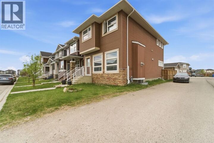 Property Photo:  22 Redstone Road Northeast  AB T3N 0M3 