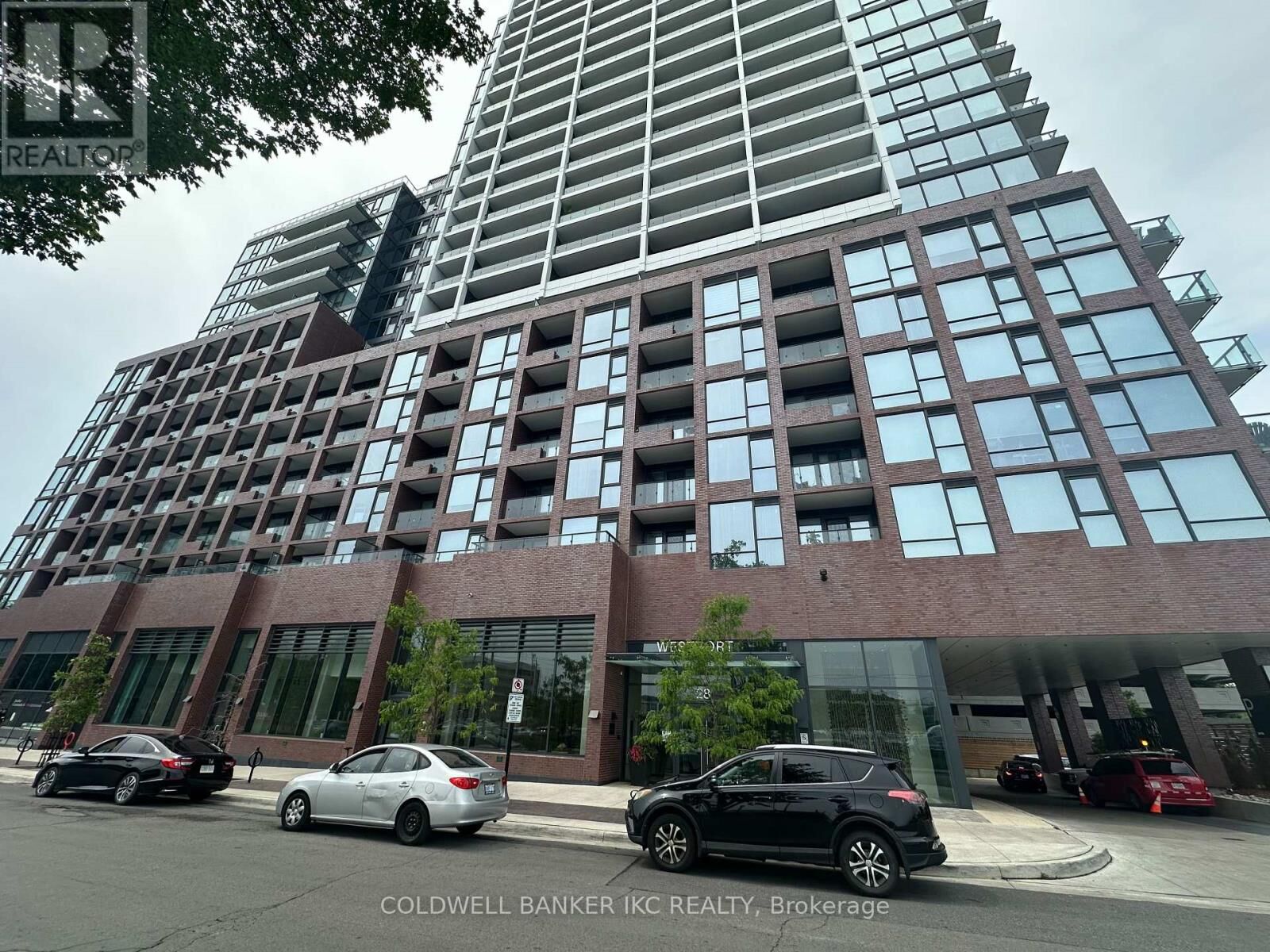 Property Photo:  28 Ann Street 1404  ON L5G 3G1 