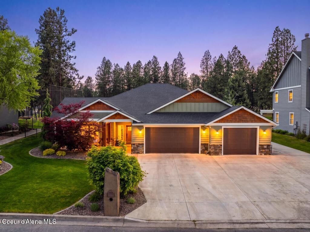 Property Photo:  704 N Dundee Dr  ID 83854 