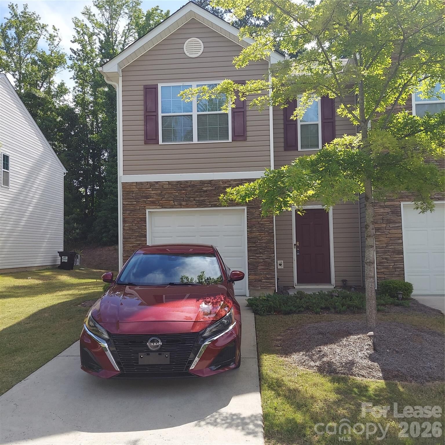 Property Photo: 6050 Guildford Hill Lane NC 28215