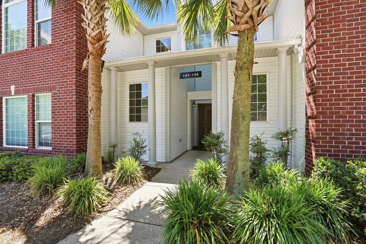 Property Photo:  141 Golfview Lane  SC 29485 