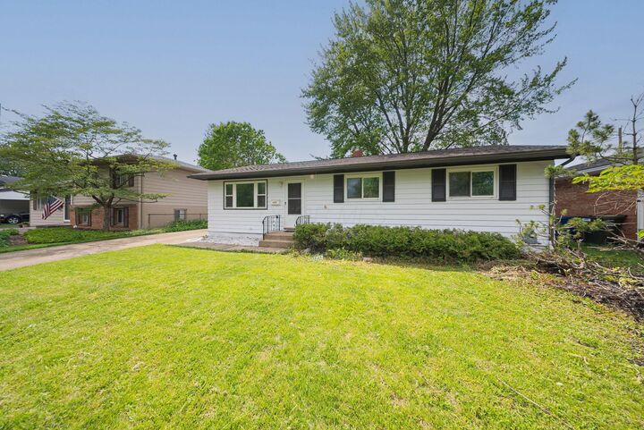 Property Photo: 4459 Hartwell Road OH 43224