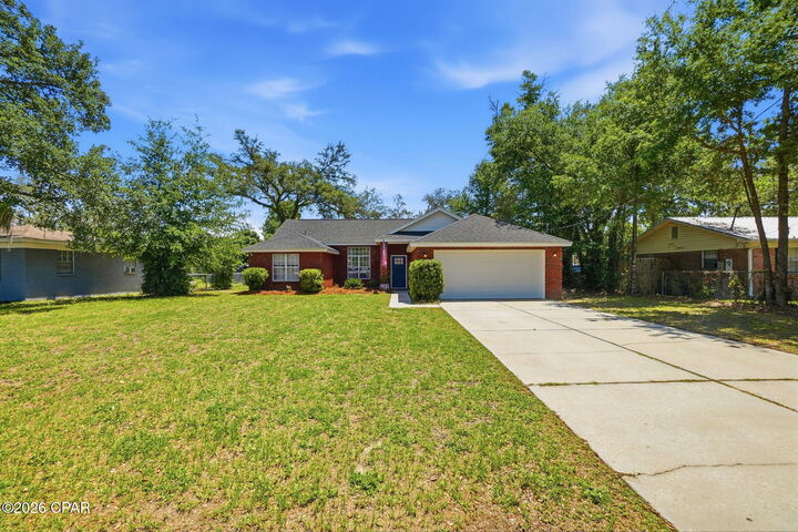Property Photo:  813 Mississippi Avenue  FL 32444 