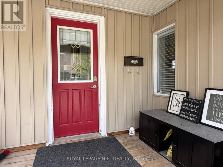 Property Photo:  5715 Highland Avenue Upper Unit  ON L2G 4X2 