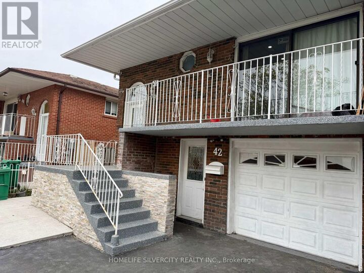 Property Photo:  42 Royal Salisbury Way  ON L6V 3J6 