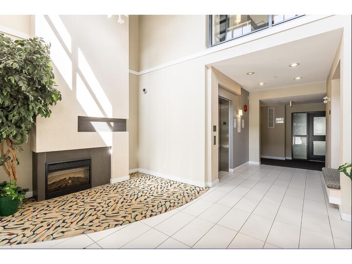 Property Photo:  33546 Holland Avenue 301  BC V2S 0C1 