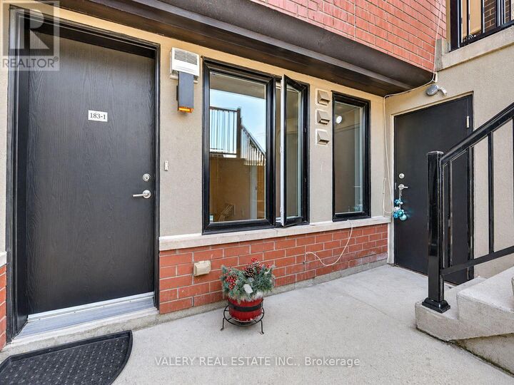 Property Photo: 183 William Duncan Road South 1 ON M3K 0B7