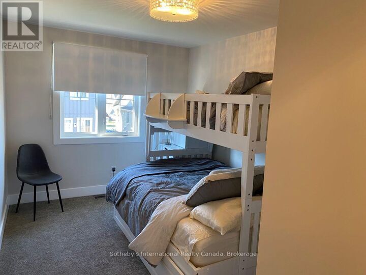 Property Photo:  165 Yellow Birch Crescent  ON L9Y 0Y5 