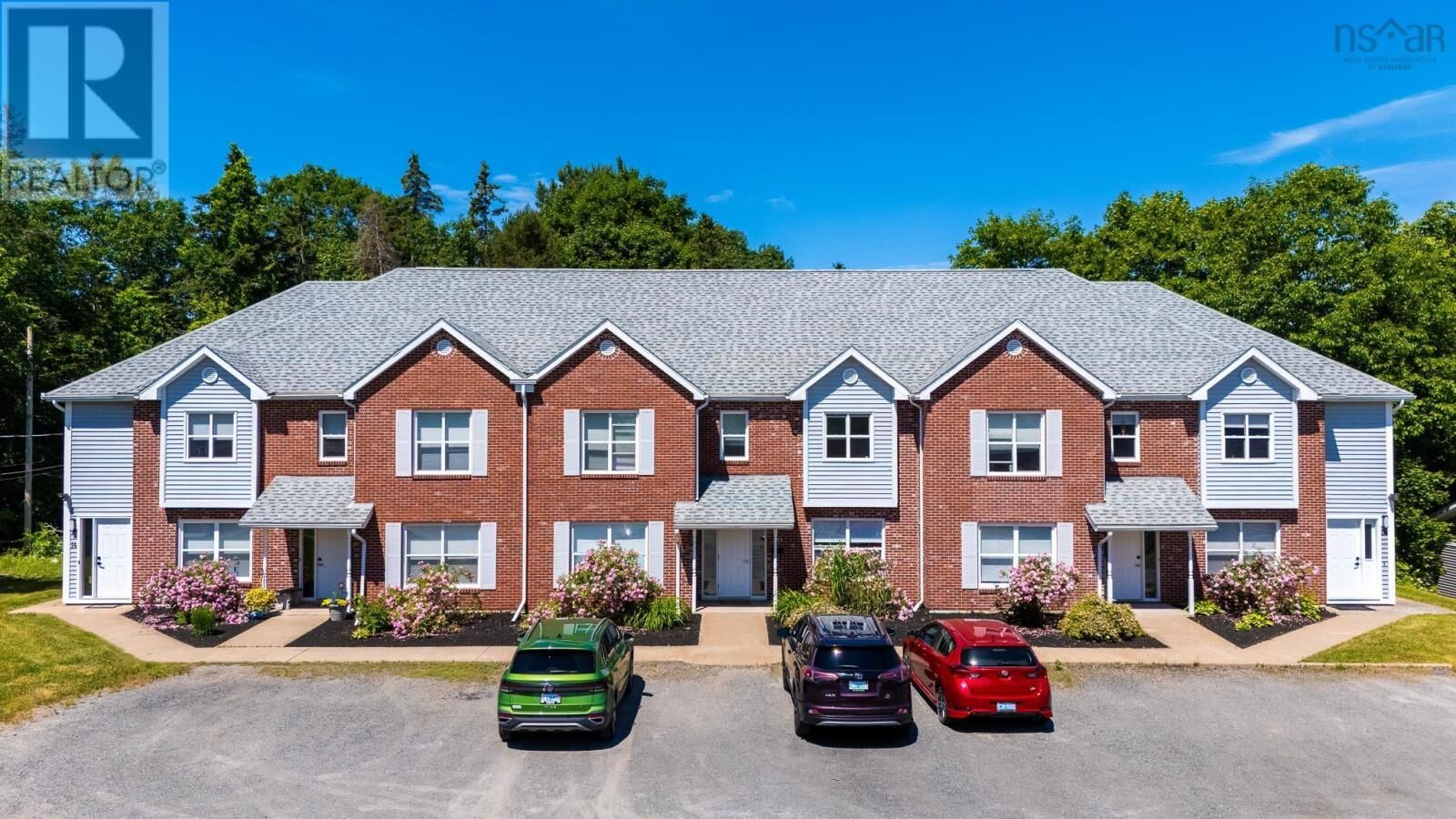 Property Photo: 14 Kadray Court NS B4N 5K2
